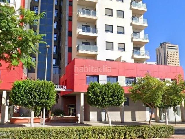 Piso en venta en Ejido El, Pabellón Estación El Corte Inglés. VENTA DE PISO EN EL EJIDO ALMERÍA. Pisos Ejido.