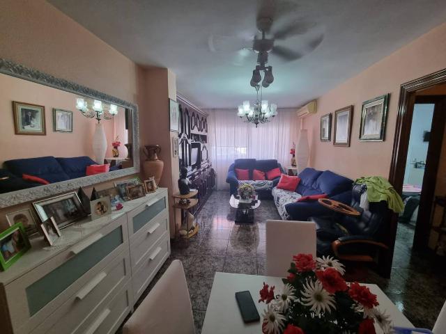 Piso en Venta en El Bajondillo
