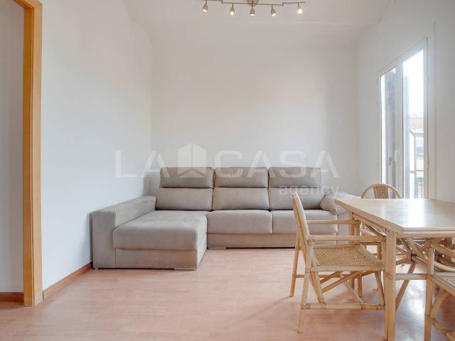 Piso en Venta en El Camp de l'Arpa del Clot