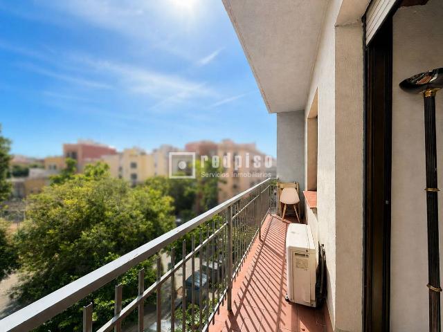 Piso en Venta en El Camp de l'Arpa del Clot