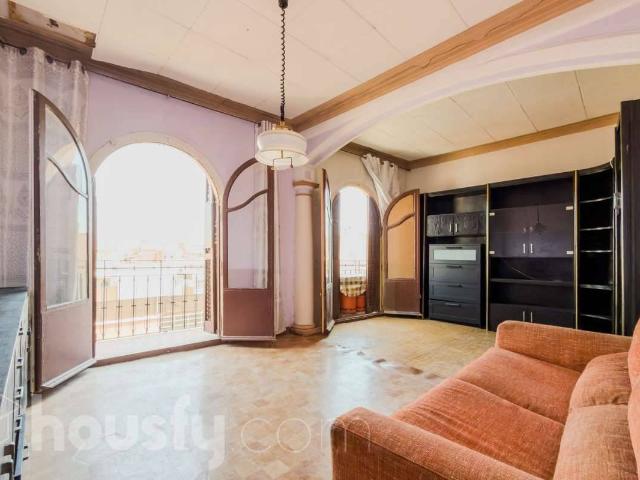 Piso en Venta en El Camp de l'Arpa del Clot