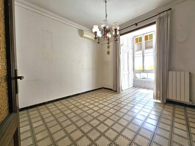 Piso en Venta en El Camp de l'Arpa del Clot