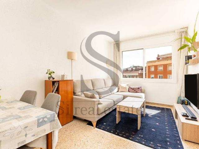 Piso en Venta en El Camp de l'Arpa del Clot