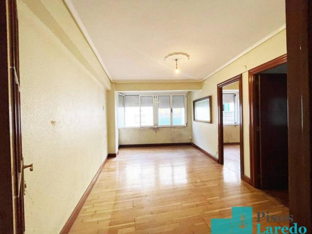 Piso en venta en el centro de Santoña