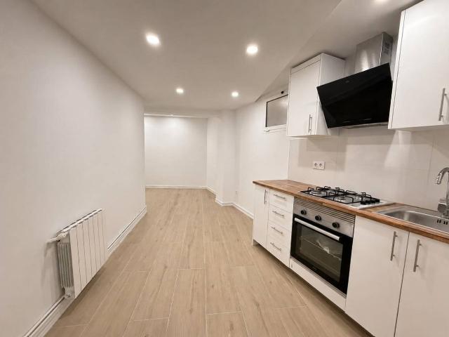 Piso en venta en El Clot 08026