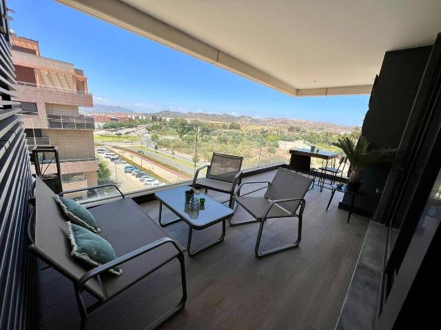 Piso en Venta en El Cónsul Ciudad Universitaria El Romeral