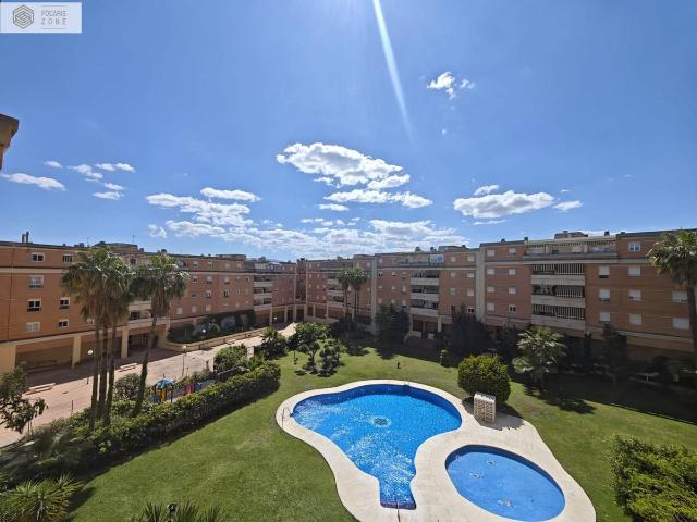 Piso en Venta en El Cónsul Ciudad Universitaria El Romeral