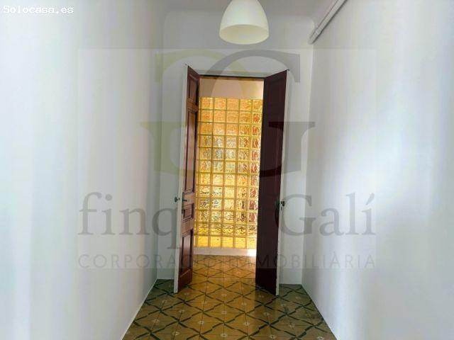 Piso en Venta en el Corazón de Manresa Edificio Renacentista
