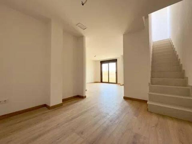 Piso en Venta en El Fondó de les Neus Hondón de las Nieves