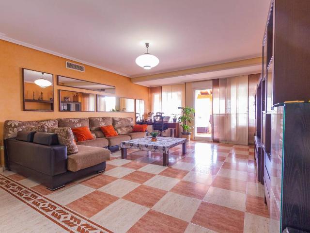 Piso en Venta en El Hornillo