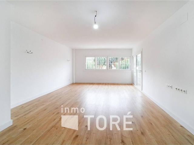 Piso en Venta en El Palo
