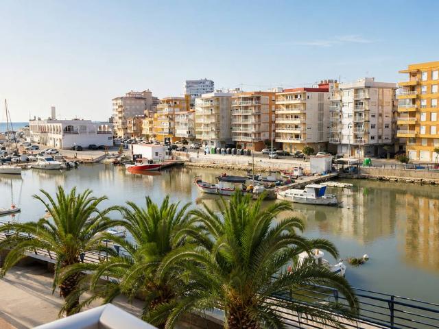 Piso en Venta en El Perellonet