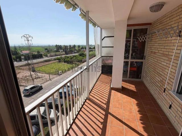 Piso en Venta en El Perellonet