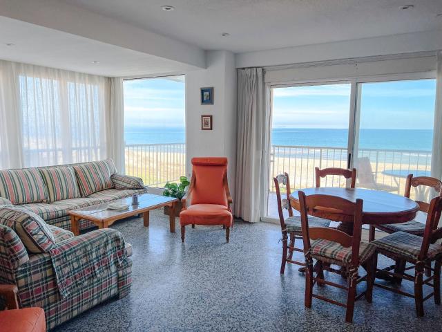 Piso en Venta en El Perellonet