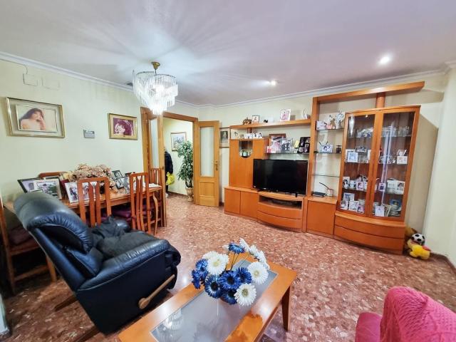 Piso en Venta en Plaza Crevillente Antiguos Juzgados El Asilo