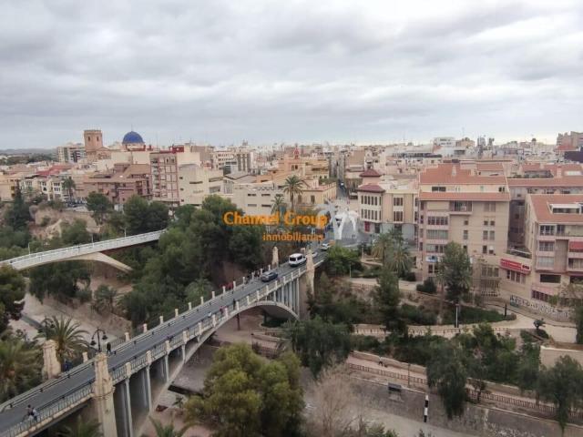 Piso en Venta en Reina Victoria Miguel Hernández