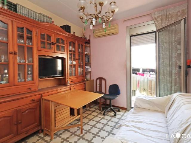 Piso en Venta en El Poble Sec Parc de Montjuïc