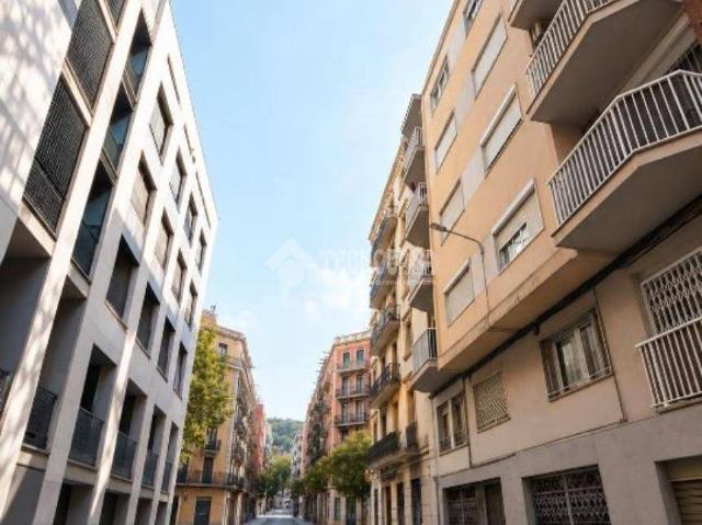 Piso en Venta en El Poble Sec Parc de Montjuïc