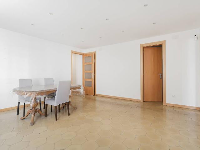 Piso en Venta en El Poble Sec Parc de Montjuïc
