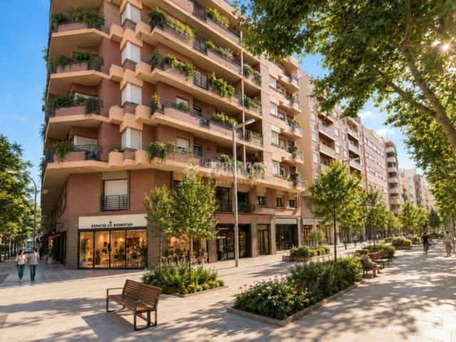 Piso en Venta en El Poble Sec Parc de Montjuïc