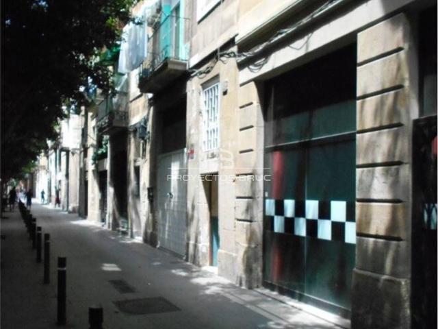 Piso en Venta en El Raval
