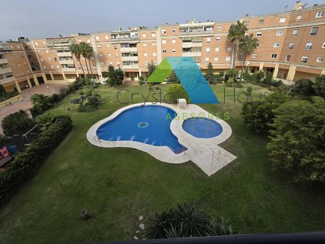 Piso en venta en El Romeral/Teatinos