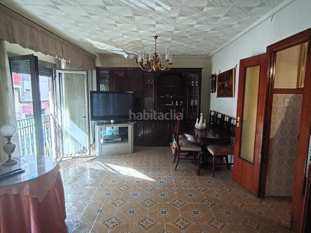 Piso en venta en Elche Elx, Altabix. Amplio entresuelo en el barrio de Altabix. Pisos Elche.