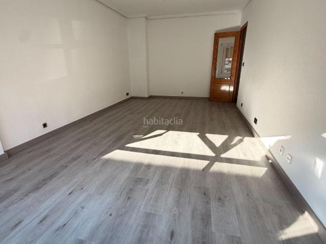 Piso en venta en Elche Elx, Carrús Este. Amplio y luminoso piso en Carrús Este, Elche Listo para entrar a vivir!. Pisos Elche.