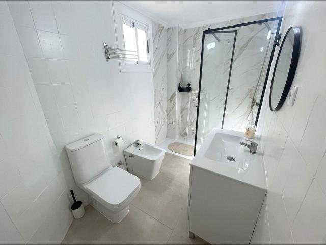 Piso en venta en Elche Elx, Carrús Este. AMPLIA VIVIENDA CON 5 HABITACIONES. Pisos Elche.