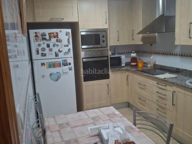 Piso en venta en Elche Elx, Carrús Oeste. Entresuelo con patio. Pisos Elche.