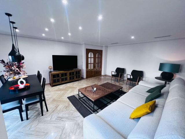 Piso en venta en Elche Elx, Centro. Amplio piso en venta en centro de Elche. Pisos Elche.