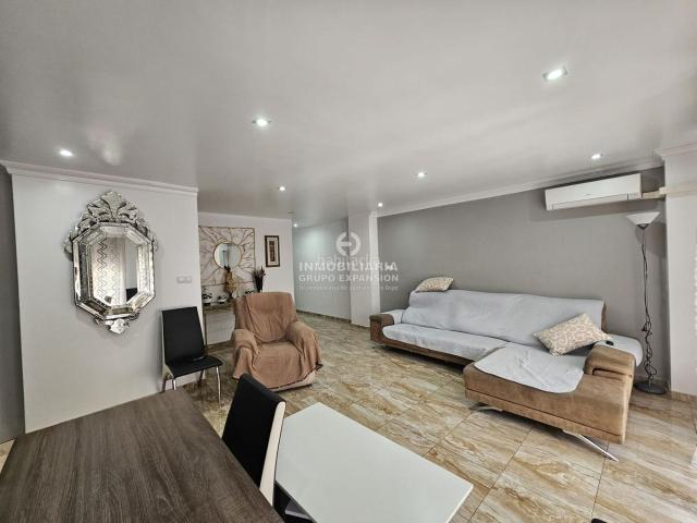 Piso en venta en Elche Elx, Centro. Espectacular Piso Entresuelo en Elche de 115 m2 con garaje muy bien situado. Pisos Elche.