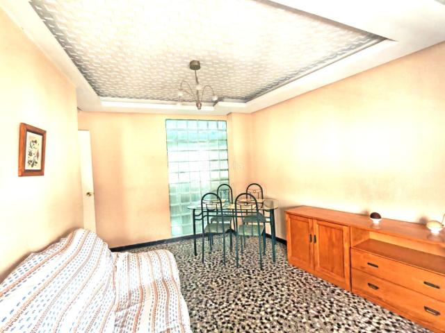Piso en venta en Elche Elx, Centro. PISO ESQUINA CERCA DEL CEU. Pisos Elche.