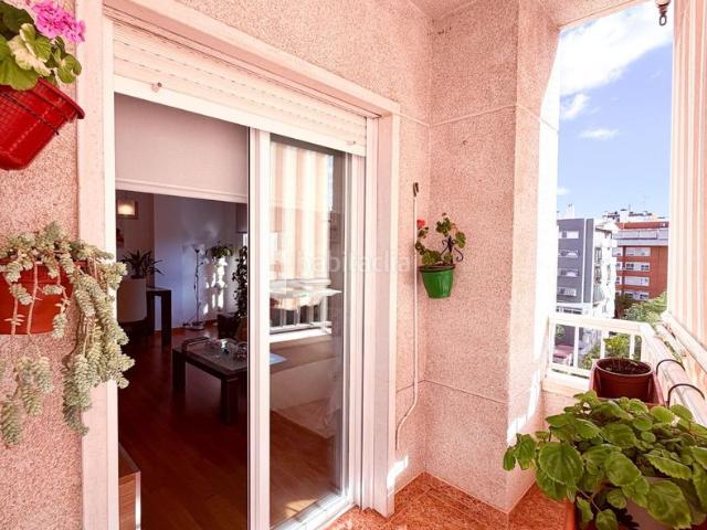 Piso en venta en Elche Elx, Ciutat Esportiva. PISO ESQUINA SURESTE, GARAJE, TRASTERO, PISCINA, BALCÓN, EXCELENTE UBICACIÓN, ALTABIX NUEVO. Pisos Elche.