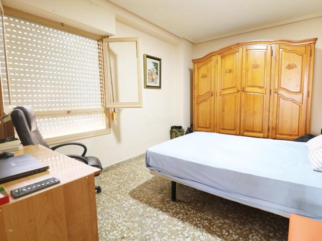 Piso en venta en Elche Elx, El Toscar. Amplio piso con garaje y ascensor en El Toscar Elche!. Pisos Elche.