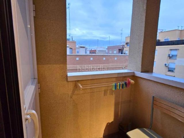 Piso en venta en Elche Elx, El Toscar. LUMINOSO PISO CON GARAJE INCLUIDO TODO EXTERIOR. Pisos Elche.