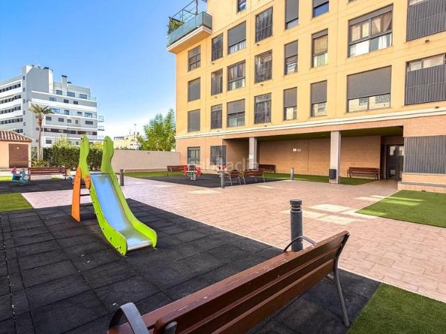 Piso en venta en Elche Elx, El Travaló Martínez Valero. TU PRÓXIMA OPORTUNIDAD EN TRAVALÓN! PISO EN URBANIZACIÓN PRIVADA, GARAJE Y TRASTERO. Pisos Elche.