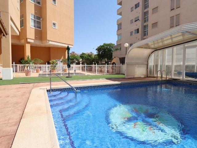 Piso en venta en Elche Elx, El Travaló Martínez Valero. Vive a lo grande vivienda de 4 habitaciones 3 Garajes Trastero y zonas premium. Pisos Elche.