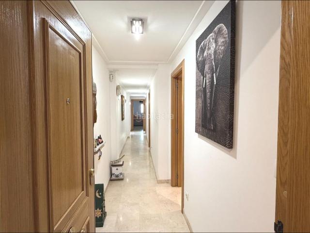 Piso en venta en Elche Elx, El Travaló Martínez Valero. Amplia vivienda con terraza frente al estadio Martínez Valero Zona Travalón, Elche. Pisos Elche.
