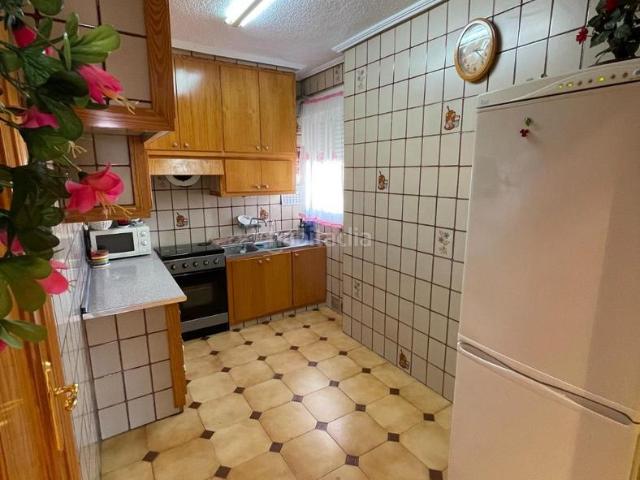 Piso en venta en Elche Elx, Reina Victoria Miguel Hernández. SE VENDE PISO 2 ASCENSORES BIEN CUIDADO ELCHE. Pisos Elche.