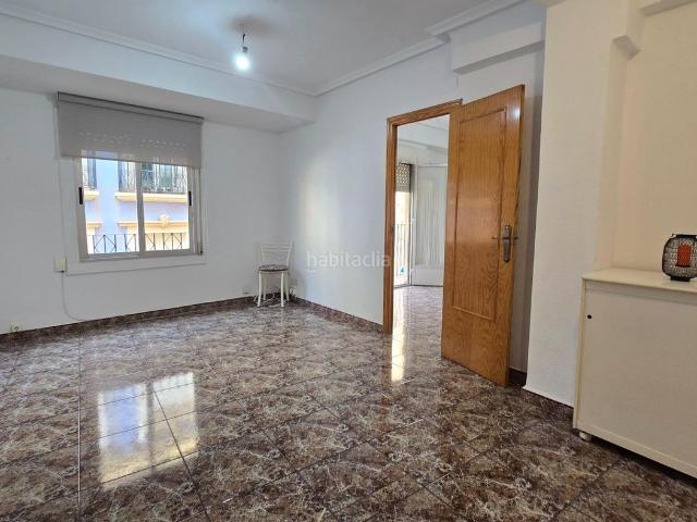 Piso en venta en Elche Elx, El Raval Portes Encarnades. MUY PROXIMO A LA PLAZA DEL RAVAL Y A LOS CINES ODEON. Pisos Elche.