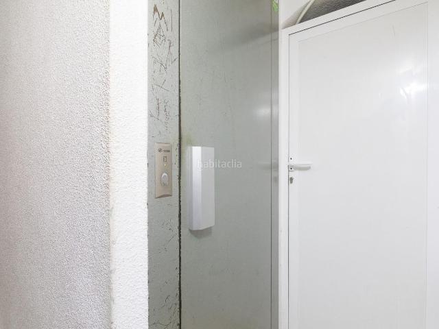 Piso en venta en Elche Elx, El Raval Portes Encarnades. PISO DE ESQUINA LUMINOSO. Pisos Elche.