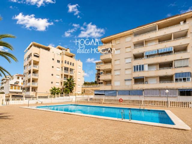 Piso en venta en Elche Elx, Los Arenales del Sol. A solo 200 metros de la playa! Planta baja reformada con gran terraza, piscina y garaje en Los Arenales del Sol. Pisos Elche.