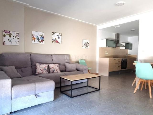 Piso en venta en Elche Elx, Los Arenales del Sol. Apartamento en 1ª línea de MAR con impresionantes vistas y terraza de unos 35m2. Pisos Elche.