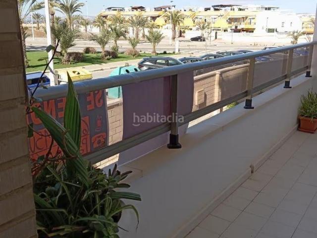 Piso en venta en Elche Elx, Los Arenales del Sol. Piso en los arenales del sol, urbanización con piscinas y espacios verdes. Pisos Elche.