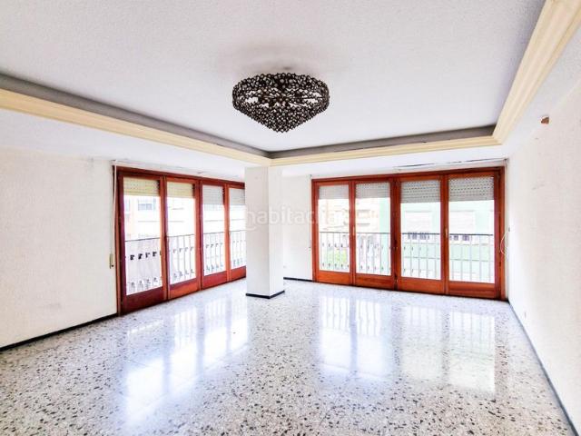 Piso en venta en Elche Elx, Pont Nou Corazón de Jesús. EL PISO ESQUINA QUE BUSCABAS ! DE 156M, 4 DORM, 2 ASEOS, 2 AMPLIOS BALCONES, CORAZÓN DE JESÚS. Pisos Elche.