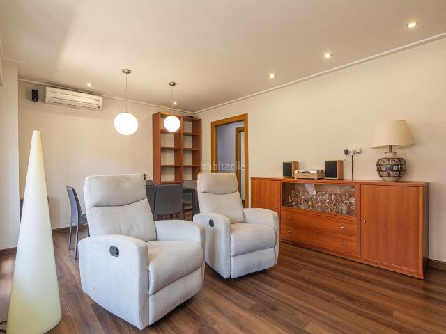 Piso en venta en Elche Elx, Pont Nou Corazón de Jesús. Grupo Horizonte te presenta esta fantástica casa reformada cerca del Corazón de Jesús!. Pisos Elche.