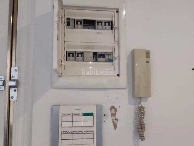 Piso en venta en Elche Elx, Pont Nou Corazón de Jesús. LOCAL DISPONIBLE PARA CAMBIO DE USO. Pisos Elche.