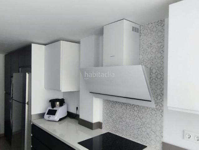 Piso en venta en Elche Elx, Plaza Crevillente Antiguos Juzgados El Asilo. AMPLIO PISO REFORMADO. Pisos Elche.