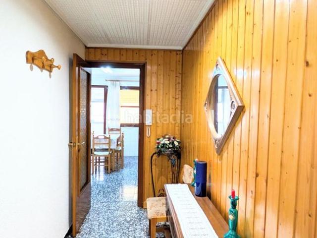 Piso en venta en Elche Elx, Plaza Crevillente Antiguos Juzgados El Asilo. ESPACIOSA VIVIENDA DE 4 DORMITORIOS, BALCÓN, ORIENTACIÓN ESTE, 100 M2 Y CON ASCENSOR. Pisos Elche.